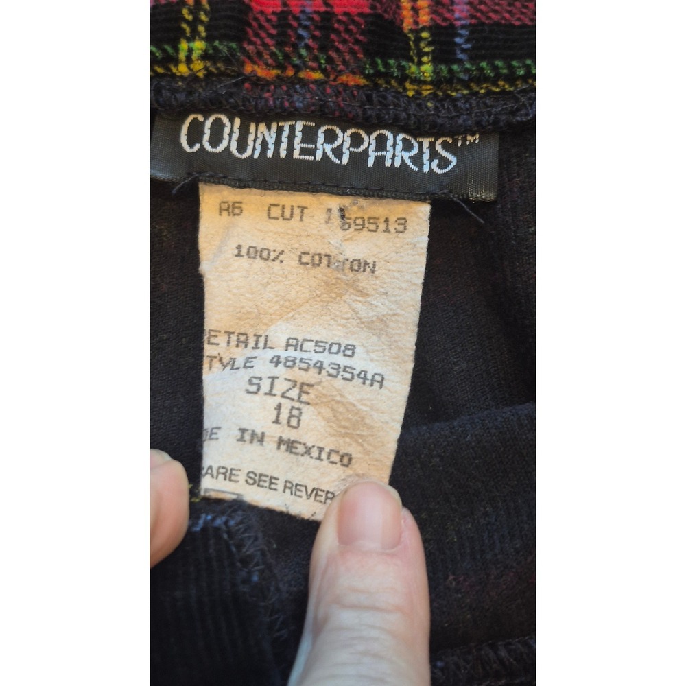 Vintage Plaid Corduroy Shorts Womens 18 Black Red Tartan Grunge Cottagecore - Picture 9 of 14